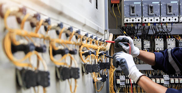 Professional Electrician technician working in Mercedes, TX
